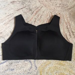 Cross back sports bra
